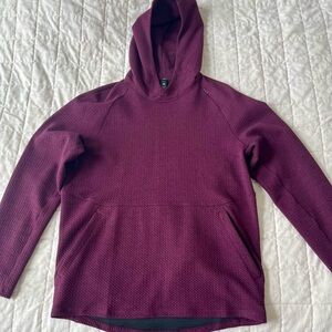 Men’s Lululemon At Ease, 2021 version. Cassis, burgundy, maroon. Sz Small